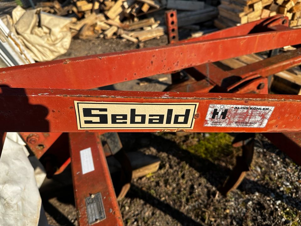 Grubber Tiefengrubber Sebald Baywa Traktor Unimog in Hafenlohr