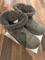 UGG  Boots in grau Hannover - Vahrenwald-List Vorschau