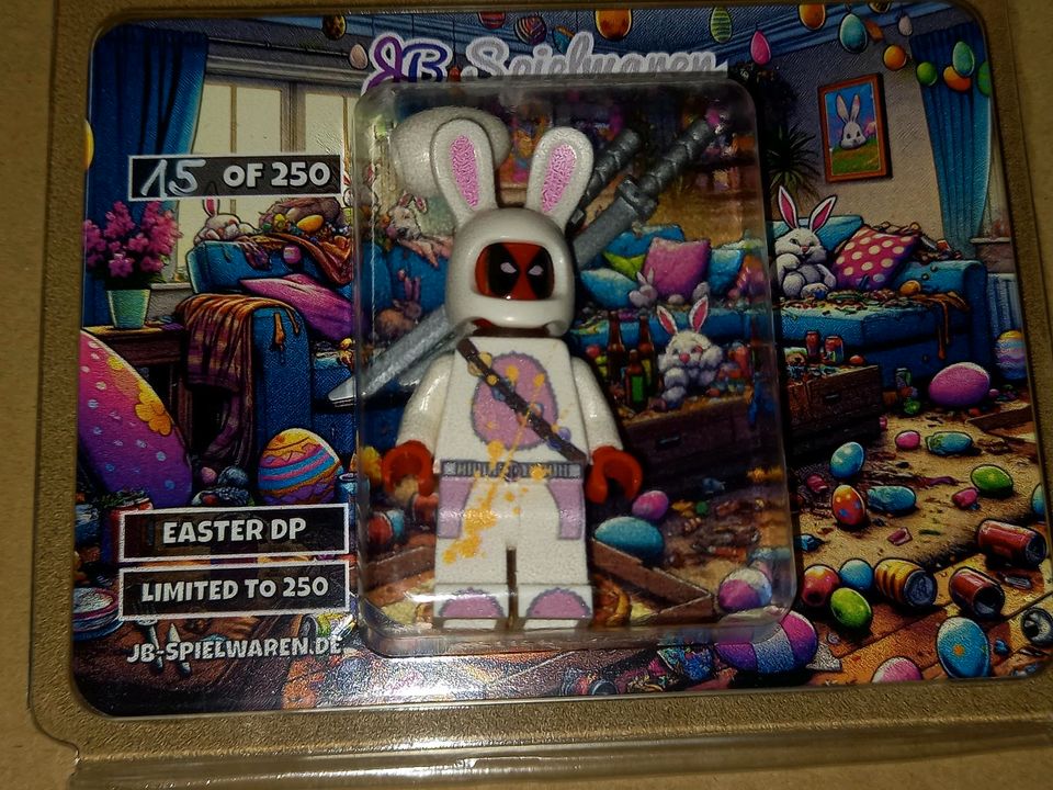 auf 250 Stück limitierte Easter DP, Deadpool Lego Figur von JB in Isselburg