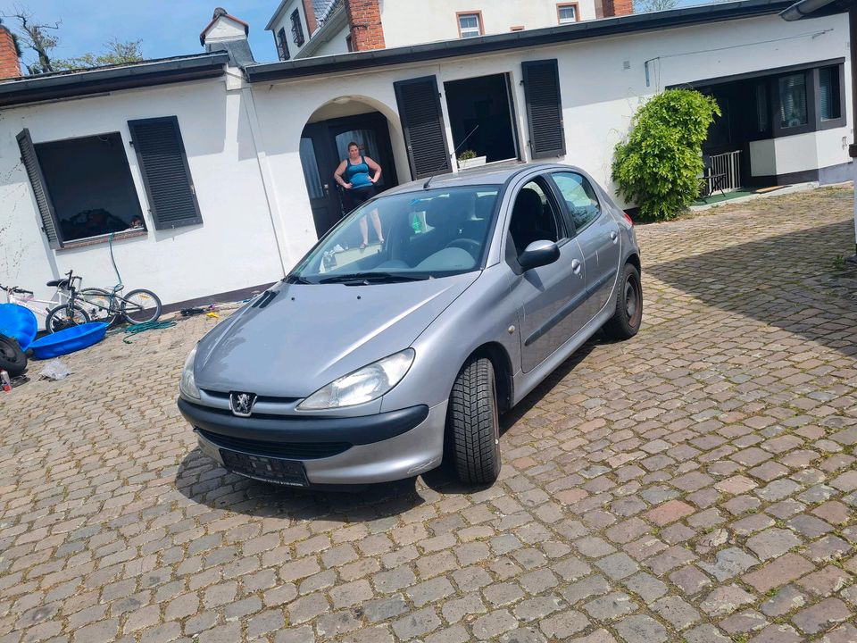 Peugeot 206 in Worms