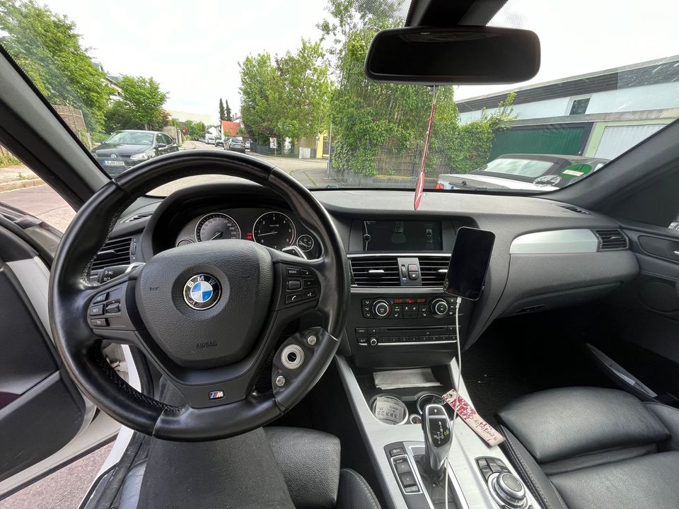 BMW X3 35d xDrive M-Paket / Sportpaket in Landshut