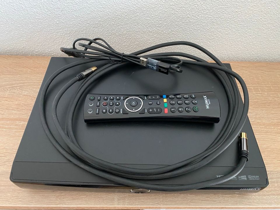 Humax iCord Cable HDTV Kabel-Receiver + Antennenkabel in Dürbheim