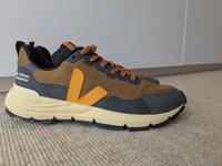 VEJA - Limitierter Outdoor Sneaker | Neu & OVP | Gr 38,5 Baden-Württemberg - Dietenheim Vorschau