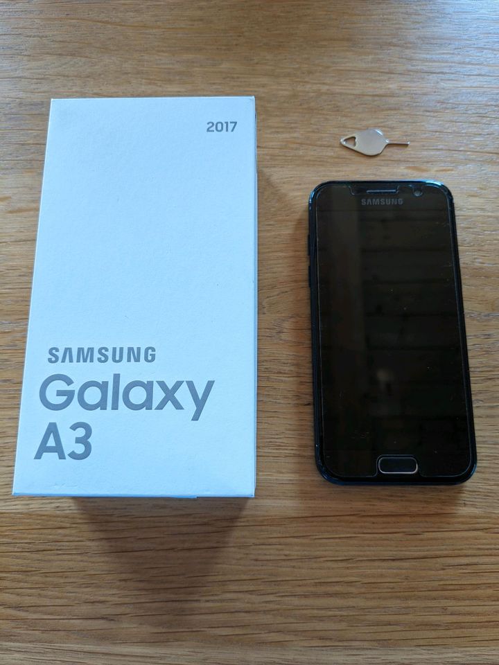 Samsung Galaxy A3 2017 in Großseifen