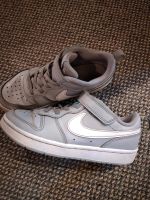 Sneaker von Nike Gr.32 Bayern - Marktredwitz Vorschau