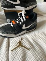 Jordan Legacy Gr 39 Neu Basketball Berlin - Treptow Vorschau