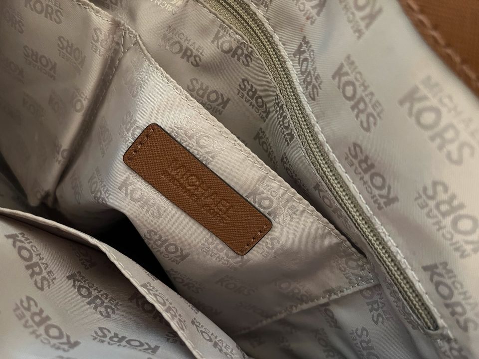 Shopper Tasche von Michael Kors, braun, sehr guter Zustand in Dänischenhagen