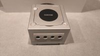 Nintendo Gamecube mit Kabel, OVP, Anleitungen, 3 Controllern Hannover - Mitte Vorschau