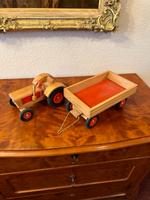 großer DDR Traktor Holz mit Anhänger Gummiräder 60er 70er Jahre Sachsen-Anhalt - Aschersleben Vorschau