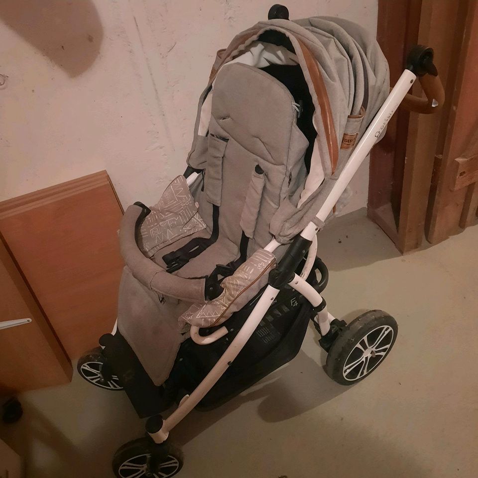 Kinderwagen in Schwaikheim