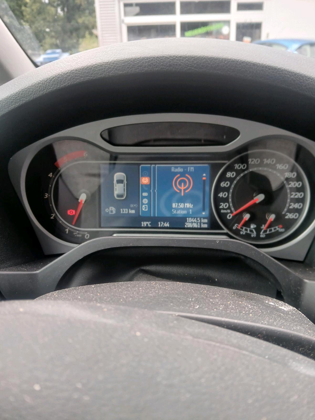 Abbildung des Autos Ford Galaxy 7-Sitzer,Zah…