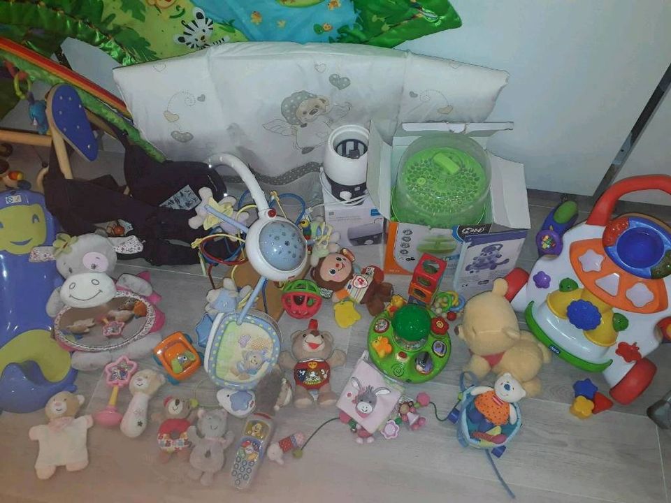 Flohmarktware, Spielzeug, Babysachen in Woerth an der Donau