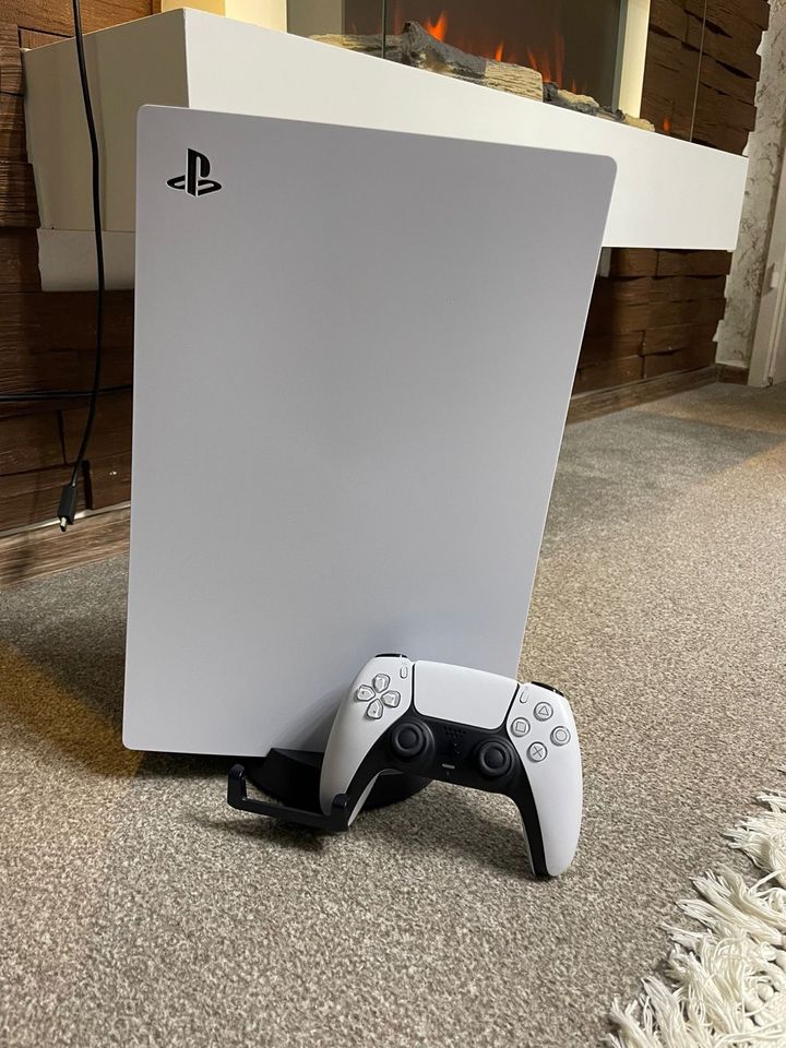 PlayStation Sony ps5 in Lehrte