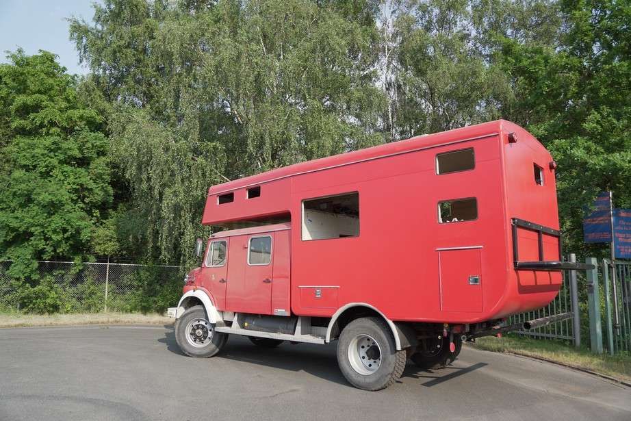 Maßgeschneiderte LKW Kabine Expeditionsmobil Weltreisemobil in Bidingen