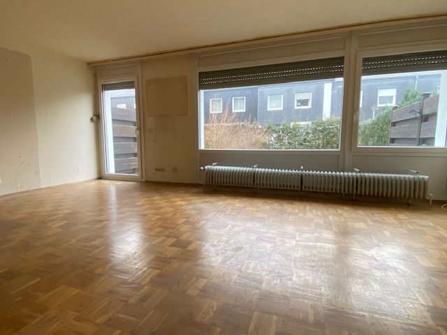 Schönes Reiheneckhaus in guter Lage mit viel Platz und Garage sowie Nahwärmeheizung in Hannover