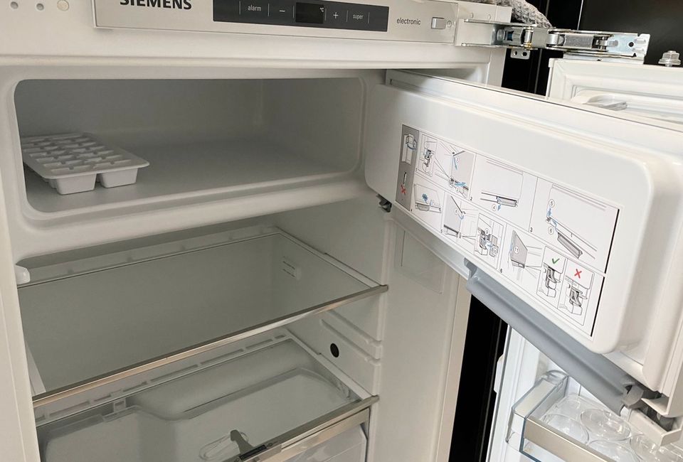 Einbau - Kühlschrank Siemens KI22LAD30 A++ Neuwertig Garantie in Fürstenwalde (Spree)