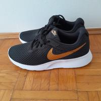 NIKE SNEAKER IN GR.38 Bayern - Regensburg Vorschau
