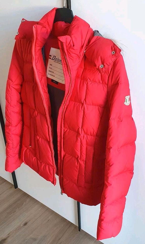 Dolomite Winterjacke Damen Gr. S rot in Mistelgau