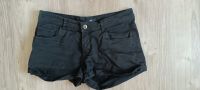 Hotpants Shorts Jeans kurze Hose schwarz H&M Gr. 36 Bayern - Münnerstadt Vorschau