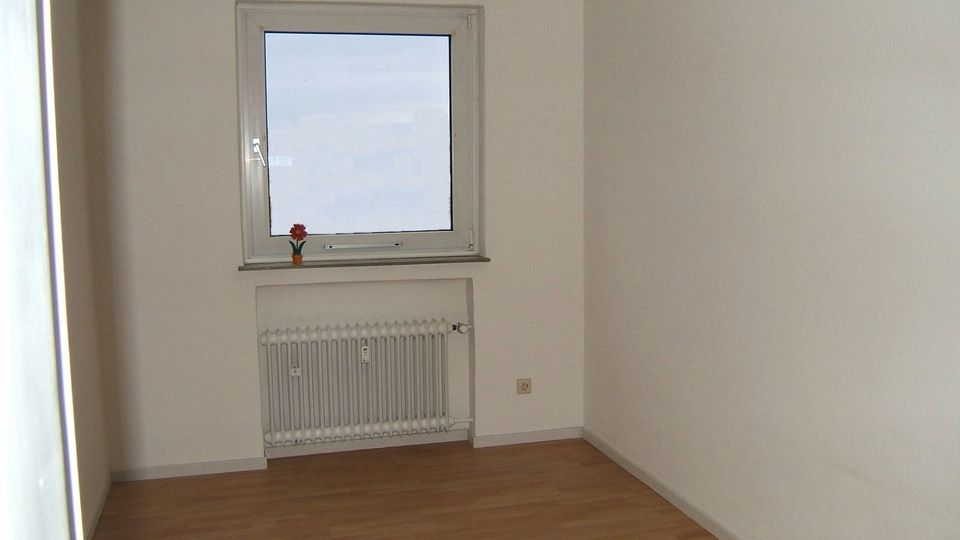 Schöne helle 3 Zimmer mit Loggia in ruhiger Lage in Brüggen