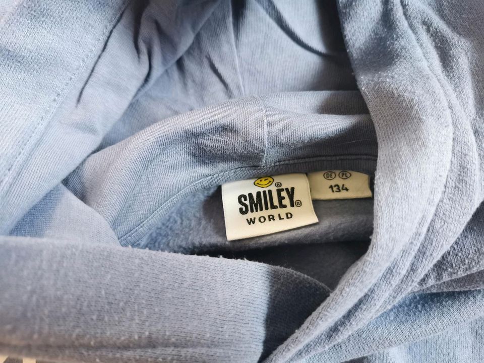 Pullover Pulli Hoodie kurz Kapuze smiley aldi 134 in Niederwürschnitz