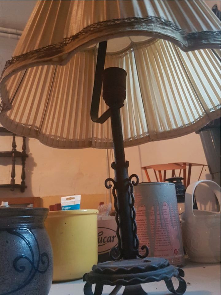 alte Tischlampe antik in Kirkel