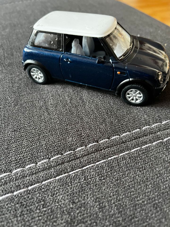 Mini Cooper Modellauto in Kommen