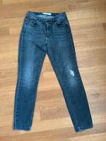 MAX& Co Jeans Gr. 28 schwarz getragen Berlin - Wilmersdorf Vorschau