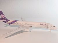 Thai Airways Boeing 777-300 1:500 Niedersachsen - Wennigsen Vorschau