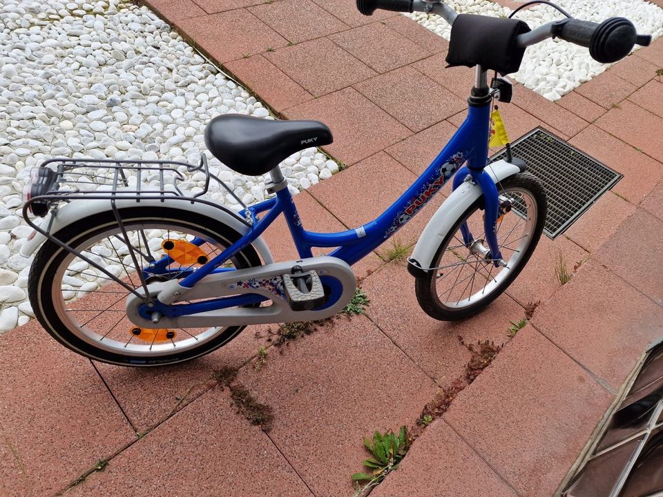 Puky Kinderfahrrad 18 Zoll Blau  Fahrrad in Brühl