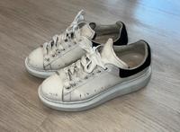 Alexander McQueen Sneaker Gr. 39 weiß Damen Stuttgart - Untertürkheim Vorschau