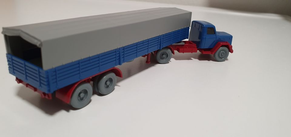 1:87 WIKING Lkw aus PMS Nr. 91 MAGIRUS Saturn Pritschensattelzug in Heide