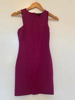 Kleid dunkelpink Damen 36 Düsseldorf - Bilk Vorschau