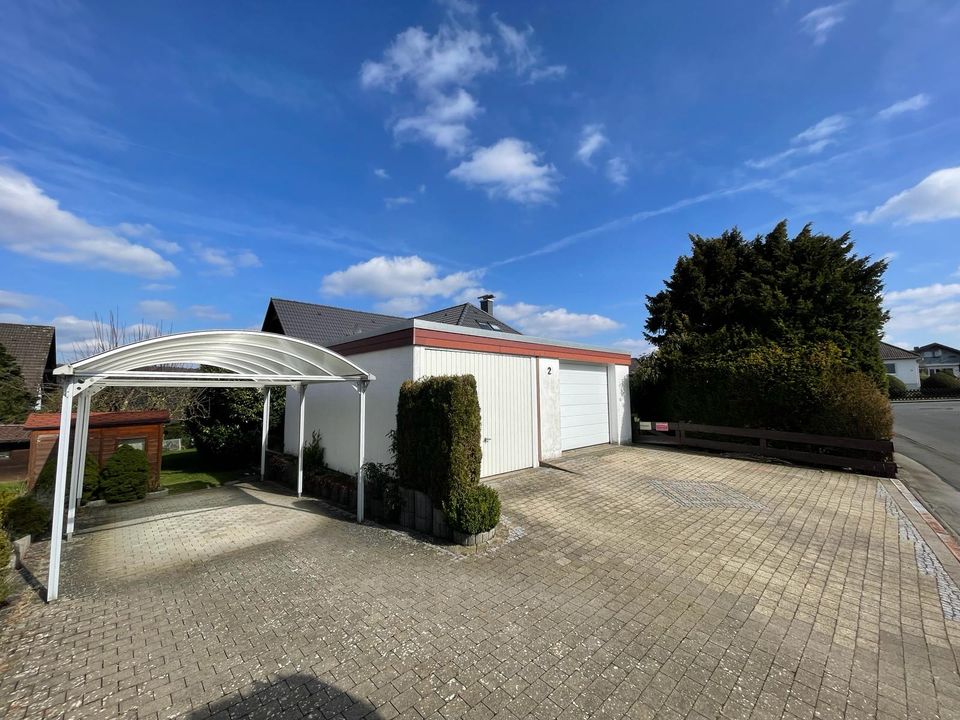 Haus mit großem Garten, Keller, Garage und Carport in zentraler Lage in Heli in Hessisch Lichtenau