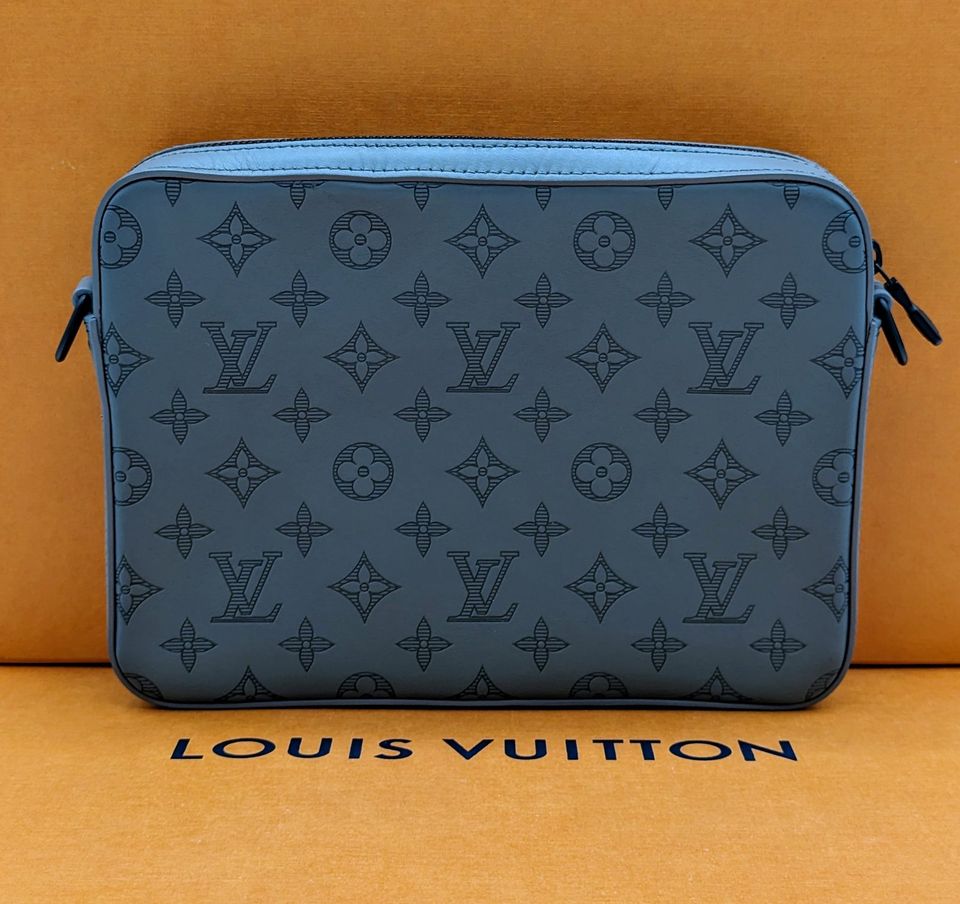 Louis Vuitton Duo Messenger Monogram Shadow Leder Grau Tasche in Kiel