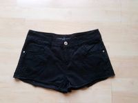 Stitch & Soul kurze schwarze Hose / Hot Pants Größe M Bayern - Dingolfing Vorschau