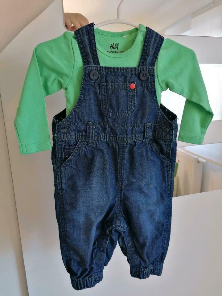 Baby Jeans Latzhose & Body Set 56 neu H&M in Westerholt