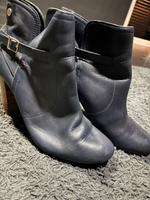 Tommy Hilfiger Stiefeletten blau / Highheels Nordrhein-Westfalen - Pulheim Vorschau