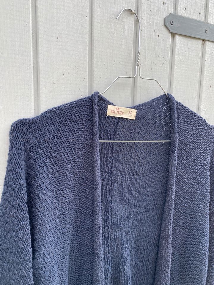 Strickjacke dunkelblau XS marineblau Cardigan Strick Hollister in Saarbrücken