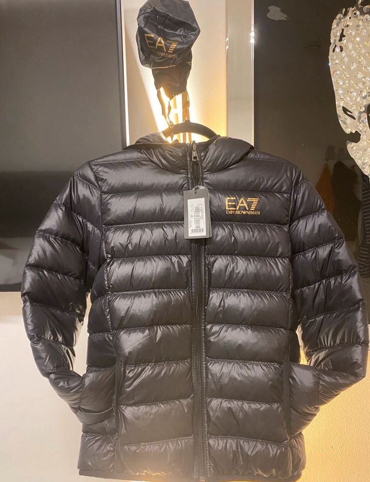 EA7 Emporio Armani Daunenjacke original (inkl Zubehör)Neu in Augsburg