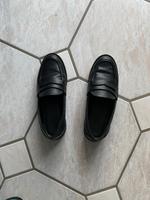 Loafer Halbschuhe schwarz 40 Mokassins Niedersachsen - Garbsen Vorschau