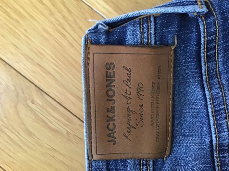 Jack & Jones Liam Jeans 28W, 30L (passt für einen Teen) in Berlin