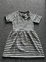 Petit Bateau Kleid Gr. 140 cm / 6 ans maritim Sachsen-Anhalt - Sangerhausen Vorschau