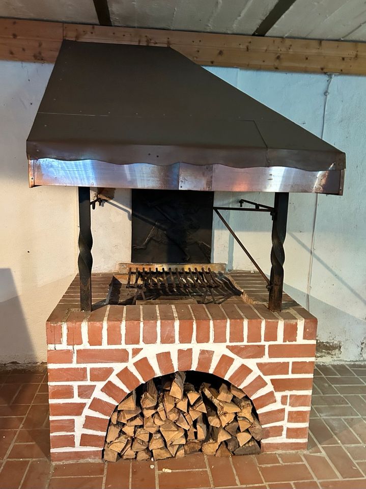 Feuerstelle mit Kupferdach in Hanau