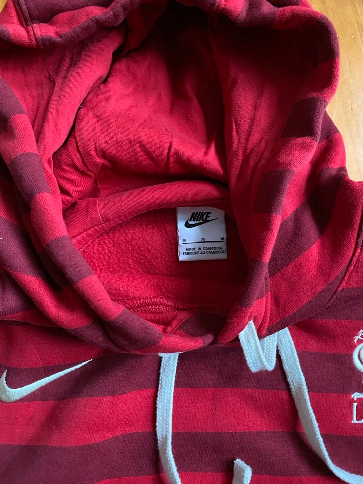 Nike Sweatshirt FC Liverpool L.F.C. Streifen Rot Hoodie Unisex M in Dresden