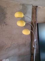 Dreiarmige Lampe in gelb/Edelstahl Niedersachsen - Geeste Vorschau