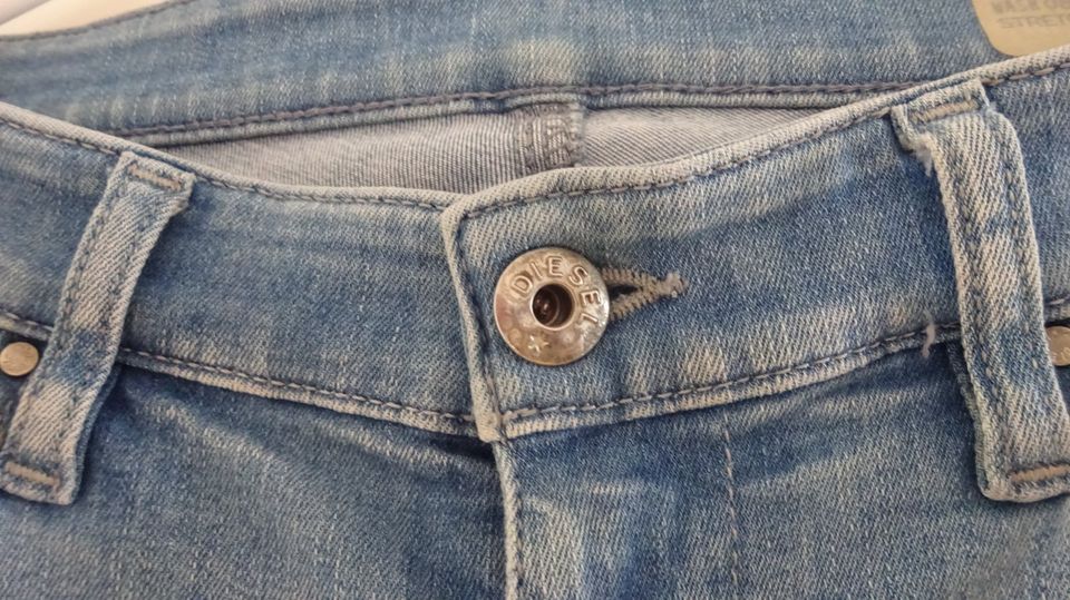 Diesel Jeans Damen Weite 29 / Länge 30 in Köln Vogelsang