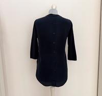 Pullover COS Shirt ¾ Ärmel dunkelblau Seide Knopfleiste am Rücken Düsseldorf - Oberkassel Vorschau