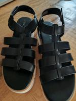 Bugatti Sandalen neu in Größe 42 Niedersachsen - Buxtehude Vorschau
