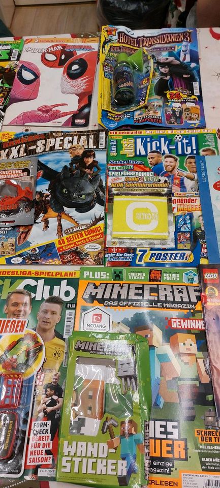 Zeitschriften Comics 11 Stück Minecraft Deadpool in Solingen